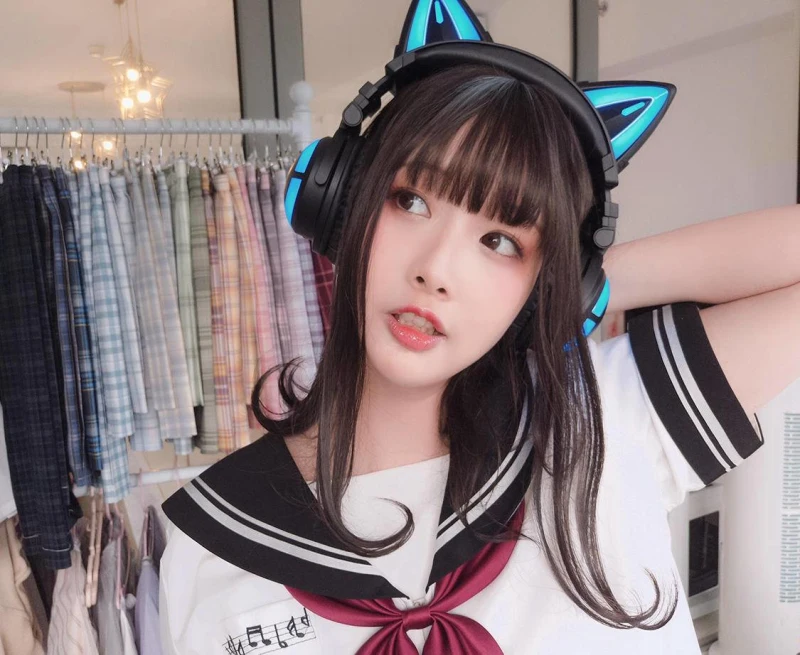 Orignal YOWU 3S Cat ears Black Wireless bluetooth headset Two dimensions LED Luminescence Comics game headphone for girl