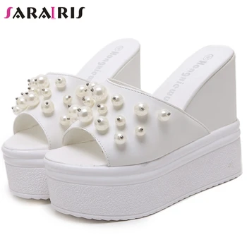 

SaraIris Open Toe Pearl Slip On Platform Wedges Slippers Women 2020 Consise Slippers Ladies Summer Shoes