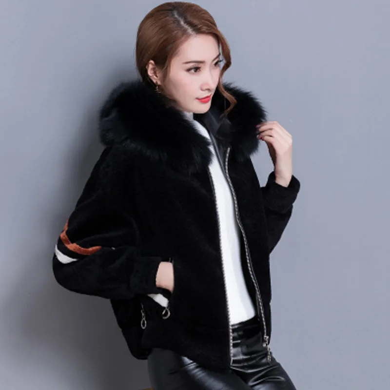

Winter Autumn New Women Wool Coat Fashion Batwing sleeves Mink Fur Collar Hooded Coats Female Sheep shearing Outwear s