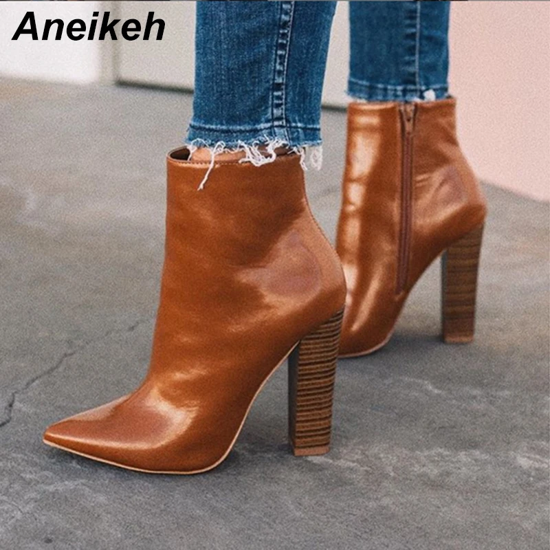 Aneikeh; Новинка года; классические женские ботинки из искусственной кожи; однотонные туфли на молнии с острым носком; свадебные танцевальные ботильоны на высоком квадратном каблуке; коричневый цвет; Размеры 35-42
