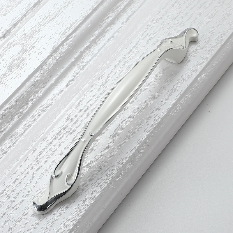 10 Pièces Poignee De Meuble Cuisine Laiton Brossé 128mm Alliage De Zinc Poignées Meubles Avec Vis, Pour Bureaux, Tiroirs, Armoires, Placard | Leroy Merlin