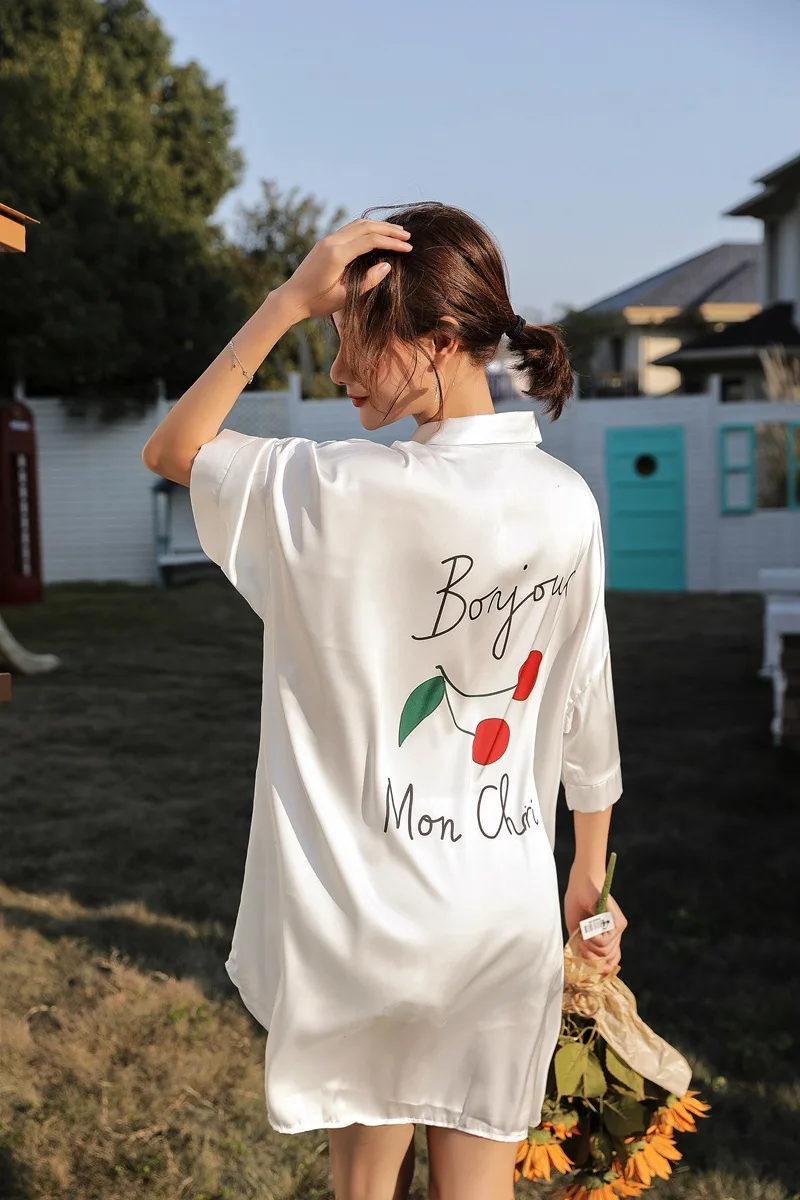 13194475867_1872655726