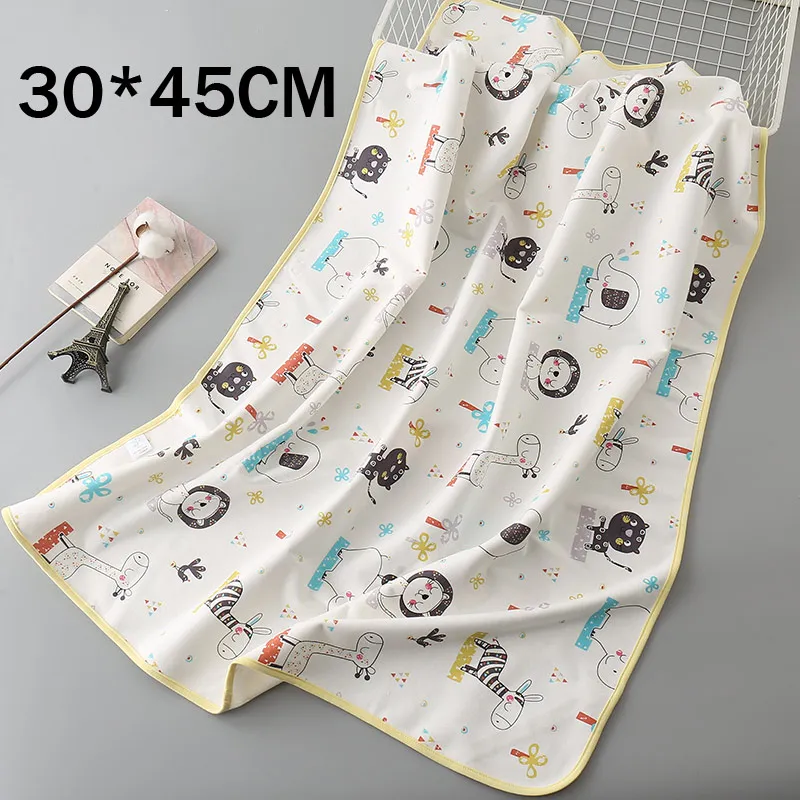Zoo 30x45cm Детские пеленки водонепроницаемый Портативная сумка для подгузников коврик для путешествий Моющиеся Многоразовые кроватки простыни матрас чехол для младенцев - Цвет: Zoo 30x45cm