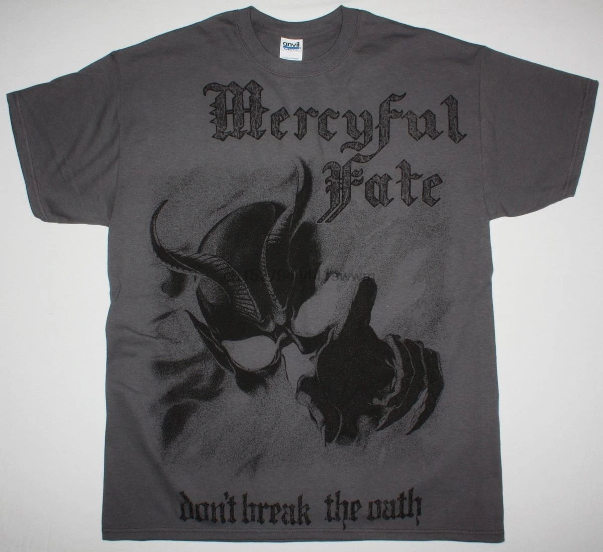 Серая футболка с надписью MERCYFUL FATE DON BREAK THE ODT принтом король и Бриллиант в стиле