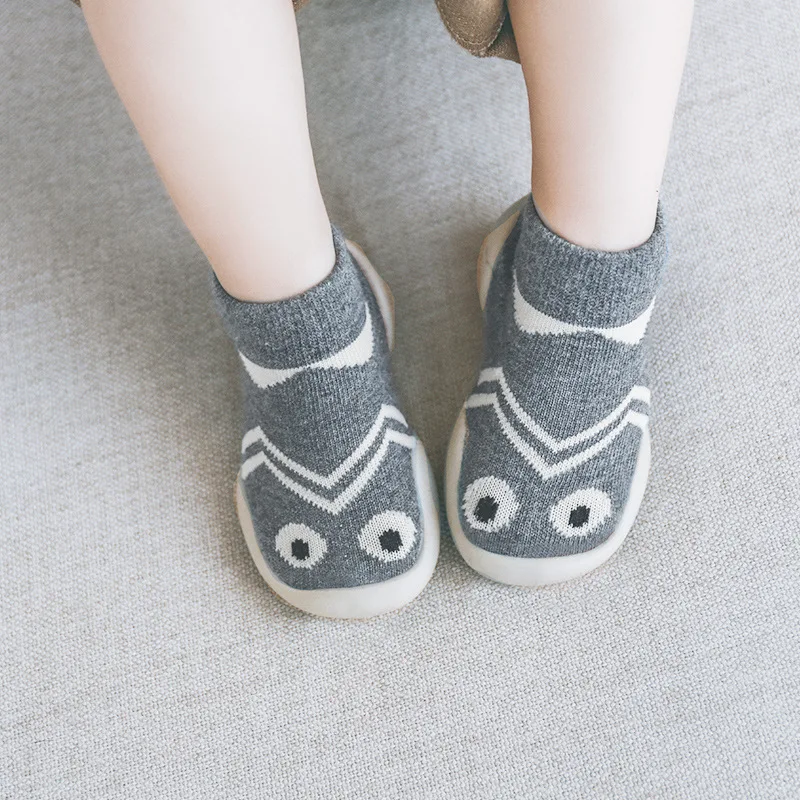 Модные детские носочки с резиновой подошвой, носки для новорожденных, Осень-зима, детские носки, нескользящие носки с мягкой подошвой