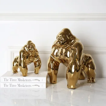 

Modern Simple Creative Ceramics Orangutan Art Sculpture Gold Plating Gorilla Statue Ceramics Craft Decorations for Home R3819