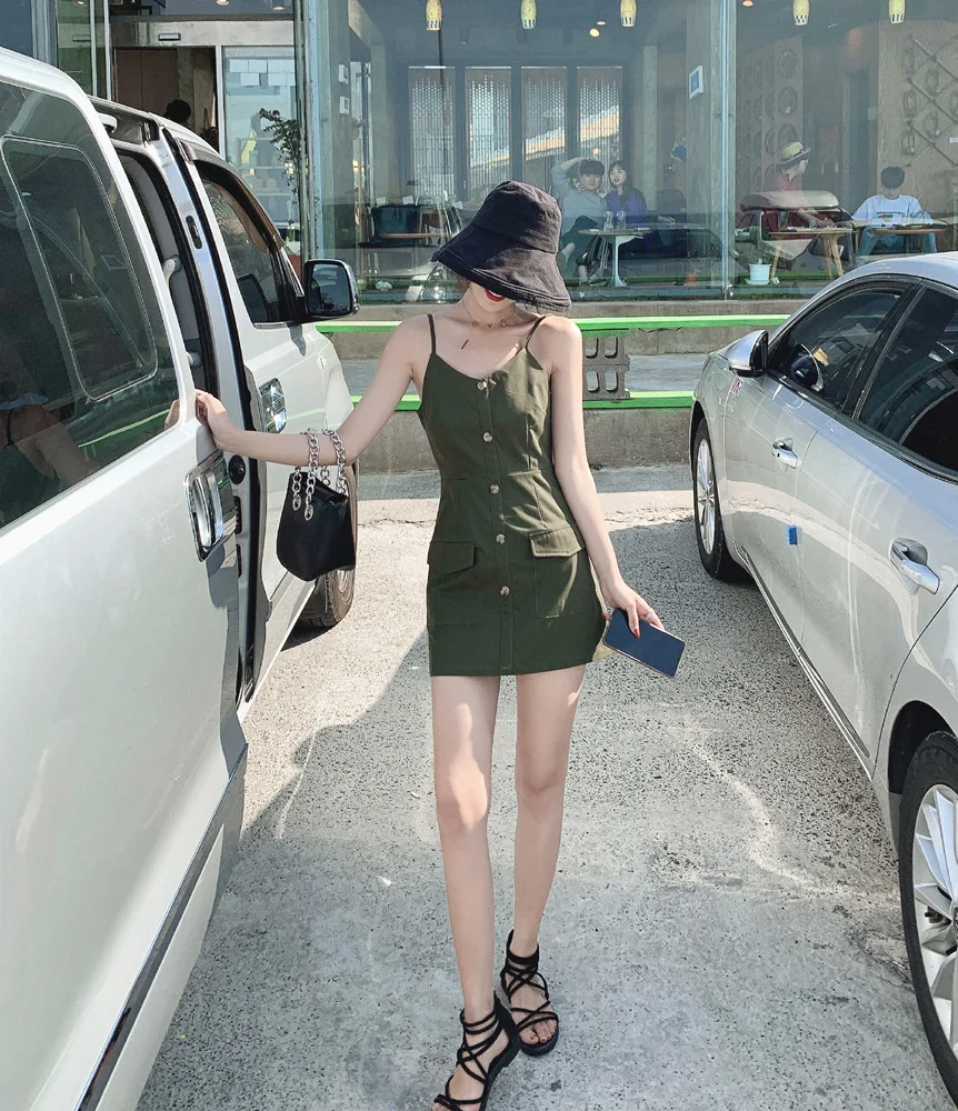

19 Summer French Non-mainstream Design Camisole V-neck Slim Fit Slimming Shorts Short Skirt Dress Women's