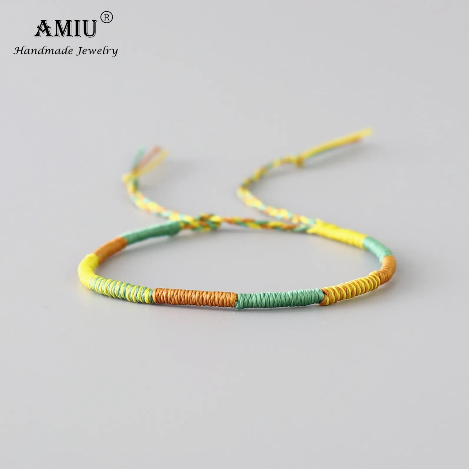 専門ショップ Thread Wrapped Friendship Bracelet