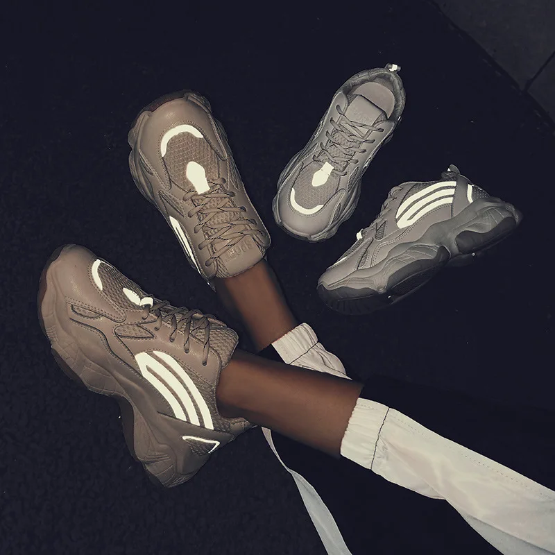 

2019 Autumn And Winter New Style Leather Stitching Punched Sheet Surface Athletic Shoes Korean-style Shining Comfortable Dad Sho