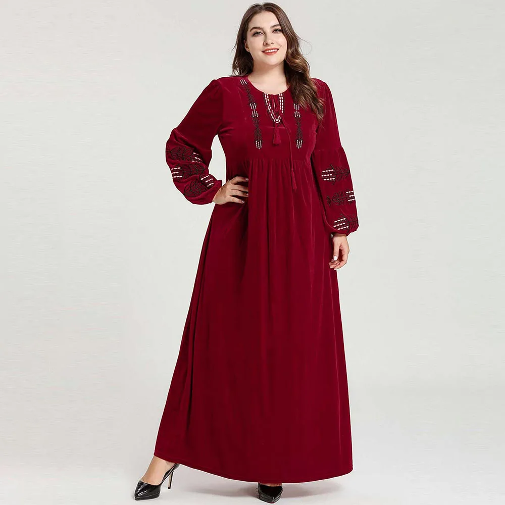 Large size women's comfortable dignified Red velvet plant embroidered long-sleeved Muslim casual large Robes