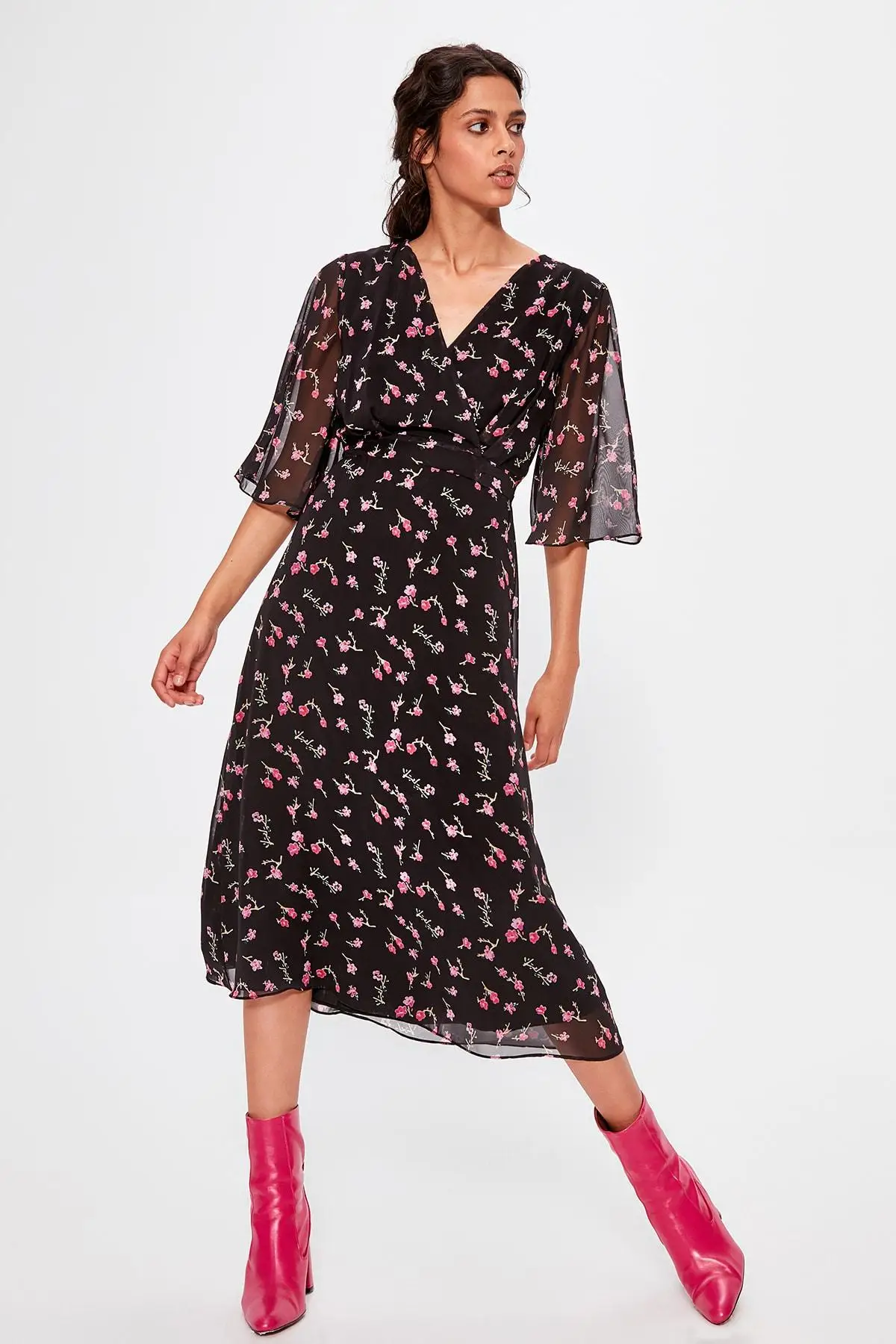 

Trendyol Black Patterned Dress TWOAW20EL1294