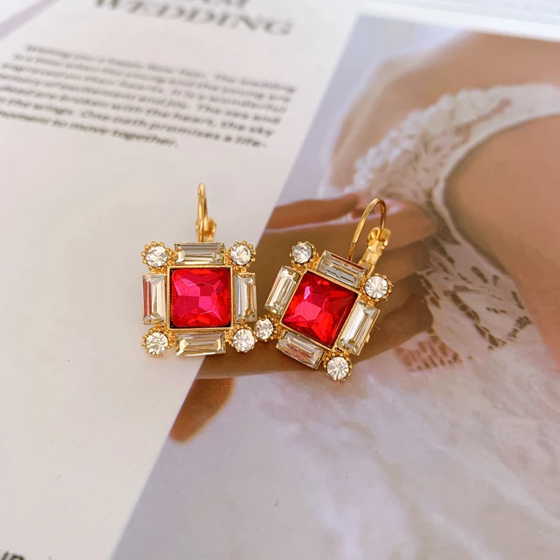 2019-Korean-New-Trendy-Pink-Shiny-Square-Crystal-Rhinestone-Elegant-Earrings-For-Female-Jewelry (1)