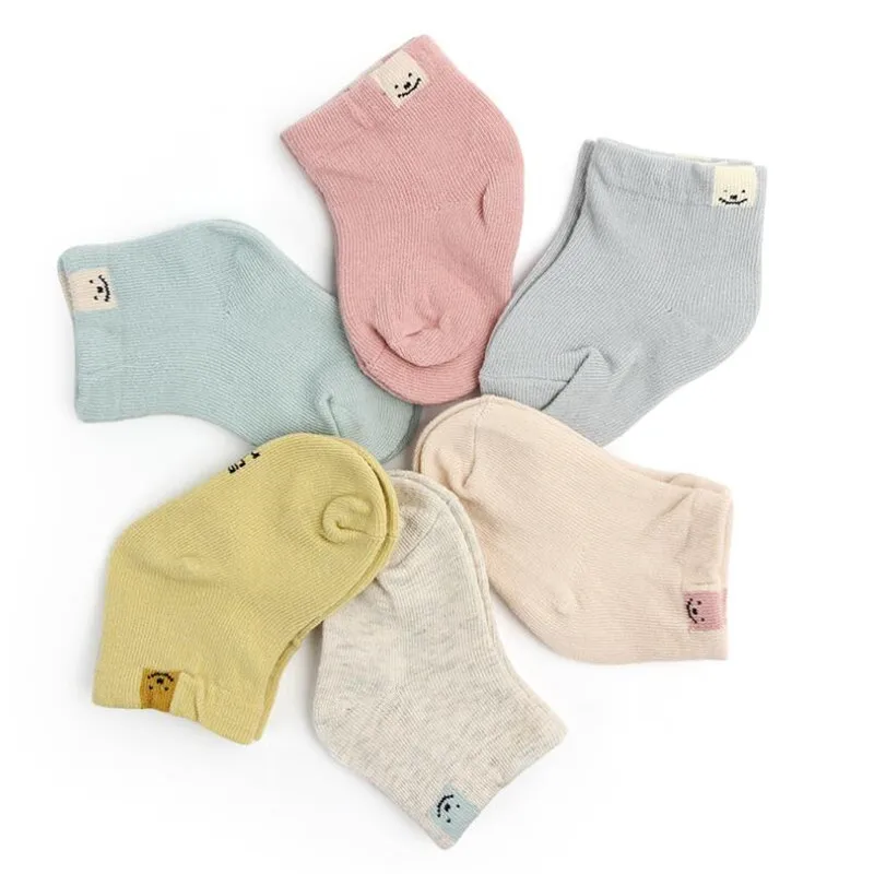 Носки для детей от 0 до 1 лет носки для младенцев с смайликом хлопковые удобные носки для малышей на осень и зиму Новинка Bebe Calcetines