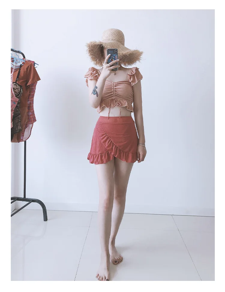 16058746323_1977185908