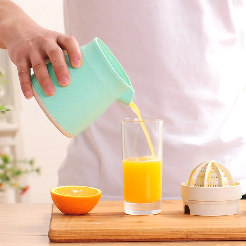 Fruit Mixe Penguin Shape Vegetable Kitchen Tool Orange Manual Juice Squeezers Portable Wheat Straw+PP Healthy Drinking Bar