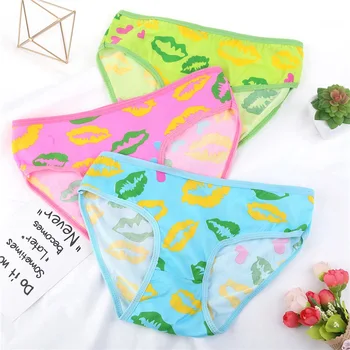 

Milk Silk Underpants Ladies Briefs Lips Print Contrast Color Hip Big Size Middle Waist Briefs Underwear Underpants