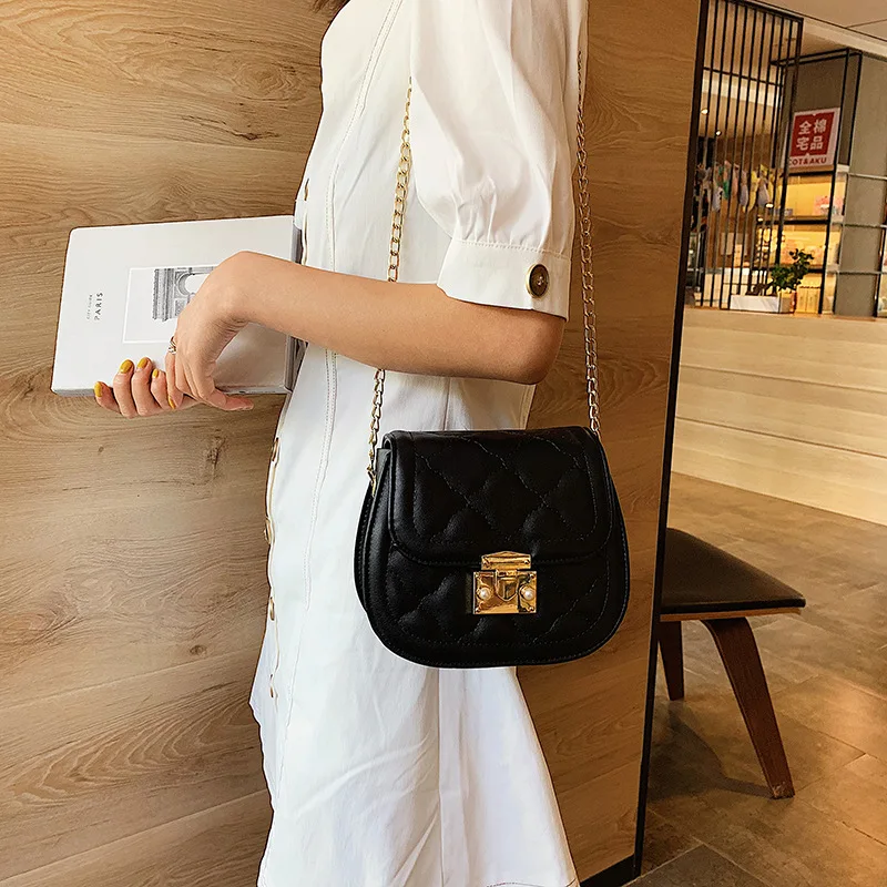 

The small summer fresh and crisp Ocean network red small packets of 2019 New latch a chain package bag