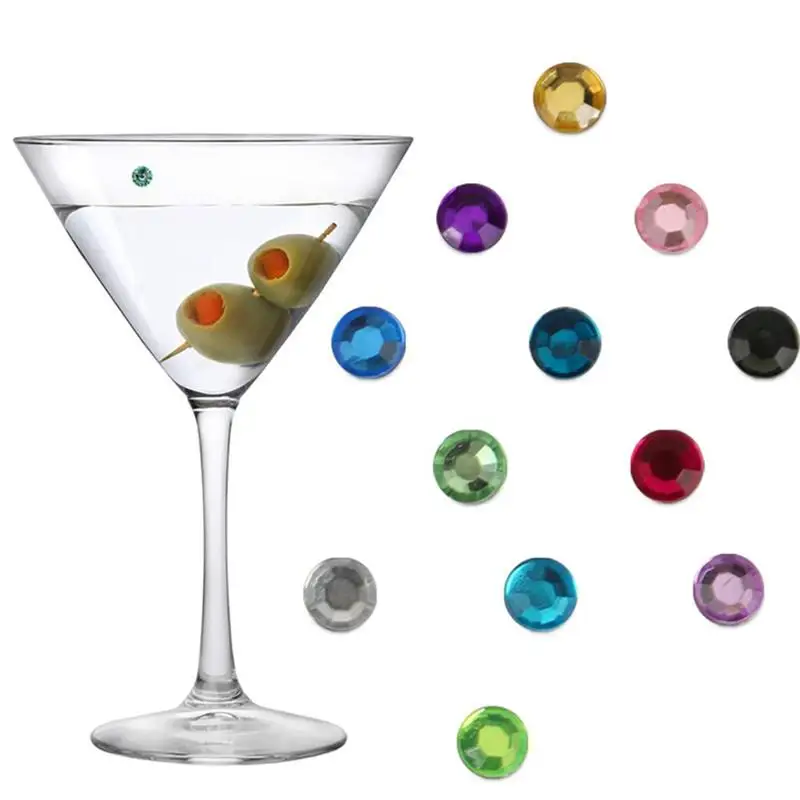 12PCS New Fashion Mini Christmas Goblet Markers Magnetic Acrylic Wine Glass Charms Decorations Wine Cup Accessories For Bar