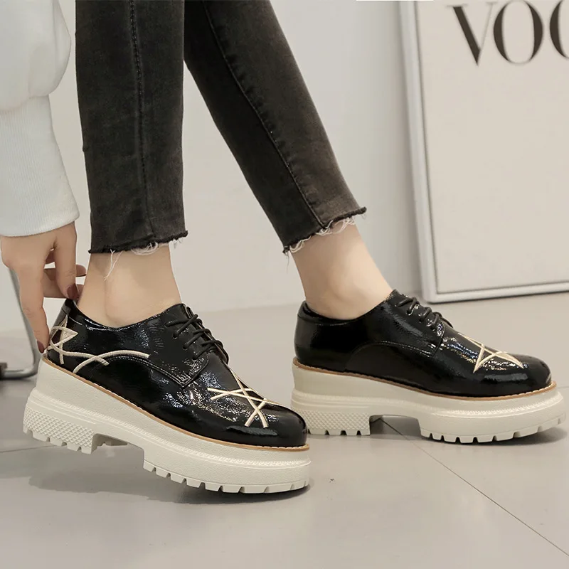 

Clogs Platform Round Toe Shoes Woman 2019 Dress Flats Women Solid All-Match Creepers Ballet Women's Female Casual Summer Nurse