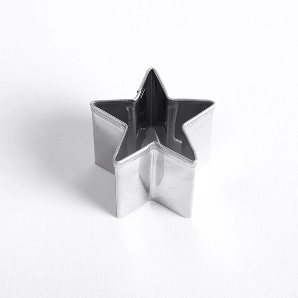 18pcs Christmas Theme Cake Molds Cartoon 3D Biscuit Baking Tools for Party Xmas Bakery