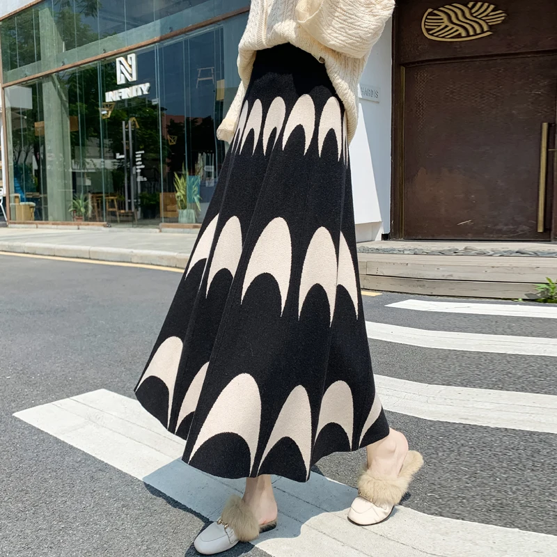 

Banulin Winter Autumn 2020 Skirts Womens Knitting Wool Pleated Long Skirt Moon Print High Waist Elastic Large Hem Midi Skirts