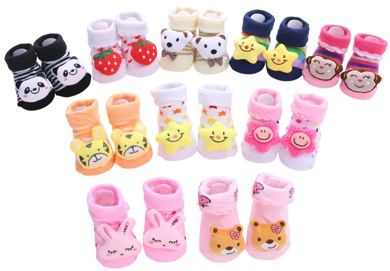 Новые Нескользящие Детские носки-тапочки из чистого хлопка с героями мультфильмов милые носки в полоску с объемными куклами для малышей, начинающих ходить 30 видов на выбор