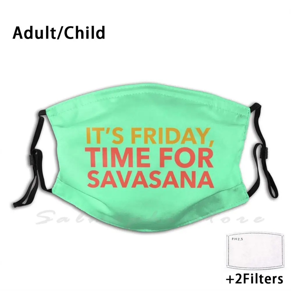 Это пятница | Время для Savasana Йога поза Забавный футболка со смешным рисунком