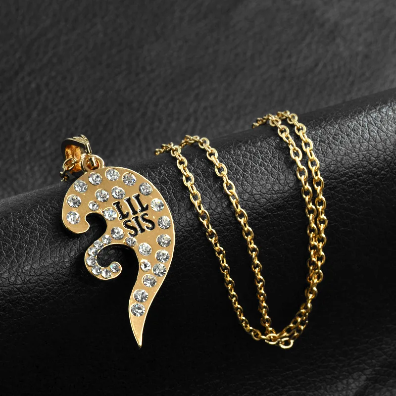 3672711323_968250156