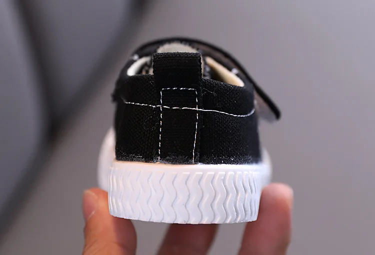 Canvas baby sneakers