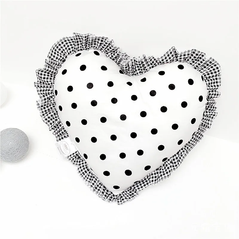 INS Nordic Baby Pillow Anti-bending Cotton Baby Small Pillow Mini Comfort Heart-shaped Cushion Baby Room Decoration down comforter Bedding