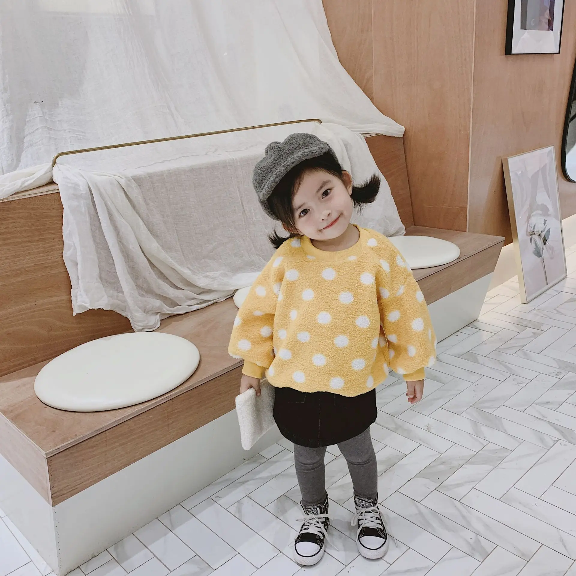 

New autumn Korean style sweet dot Artificial lamb fur sweatshirt for girls