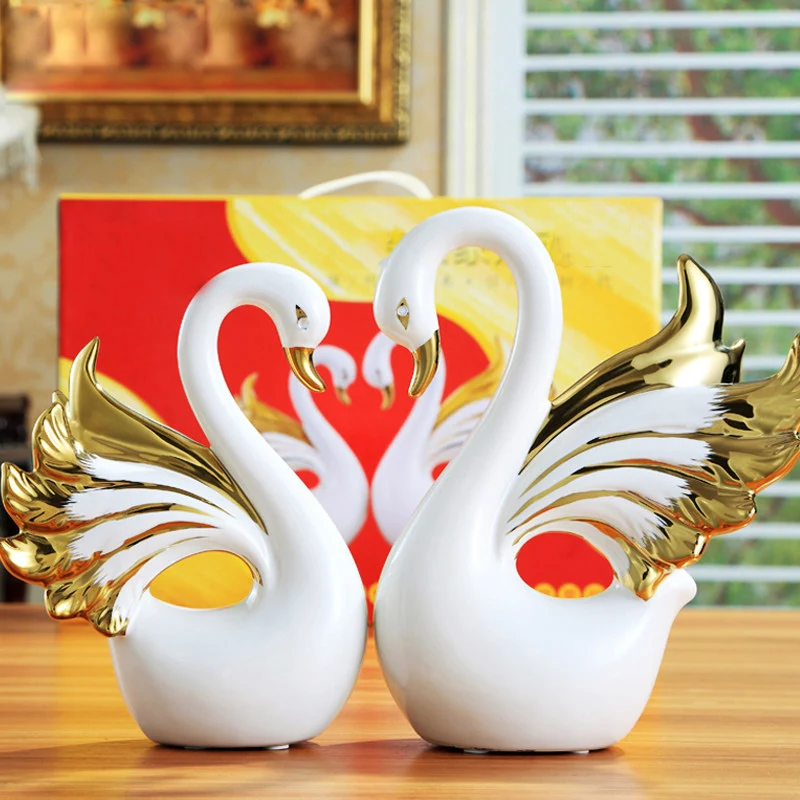

European Couple Swan Ceramic Adornments Accessories Home Livingroom Desktop Figurines Crafts Coffee Table Furnishings Decoration