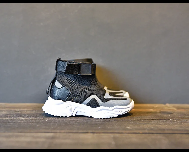 Black details2.jpg