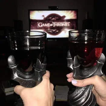 

Cool Colors Cup Halloween Claw Wine Glass Resin Dragon Claw Cup Creative Cup Goblet For KTV Bar Cafe