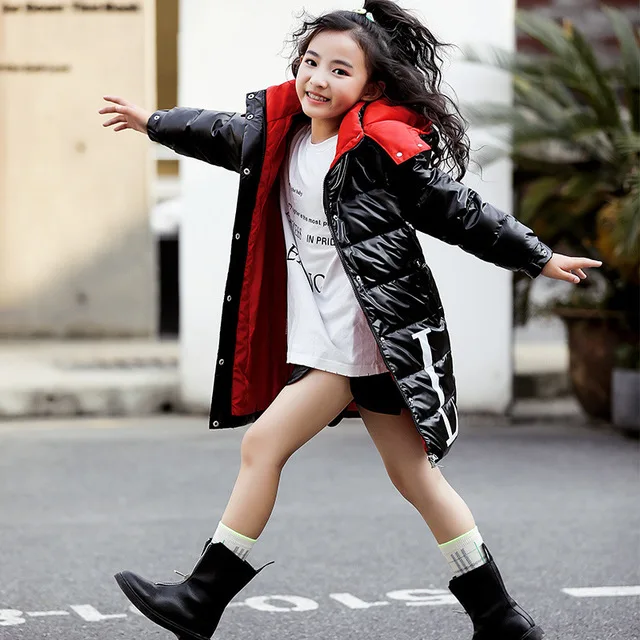 Пальто для девочек 2019 г. Зимняя теплая детская одежда модная утепленная Длинная