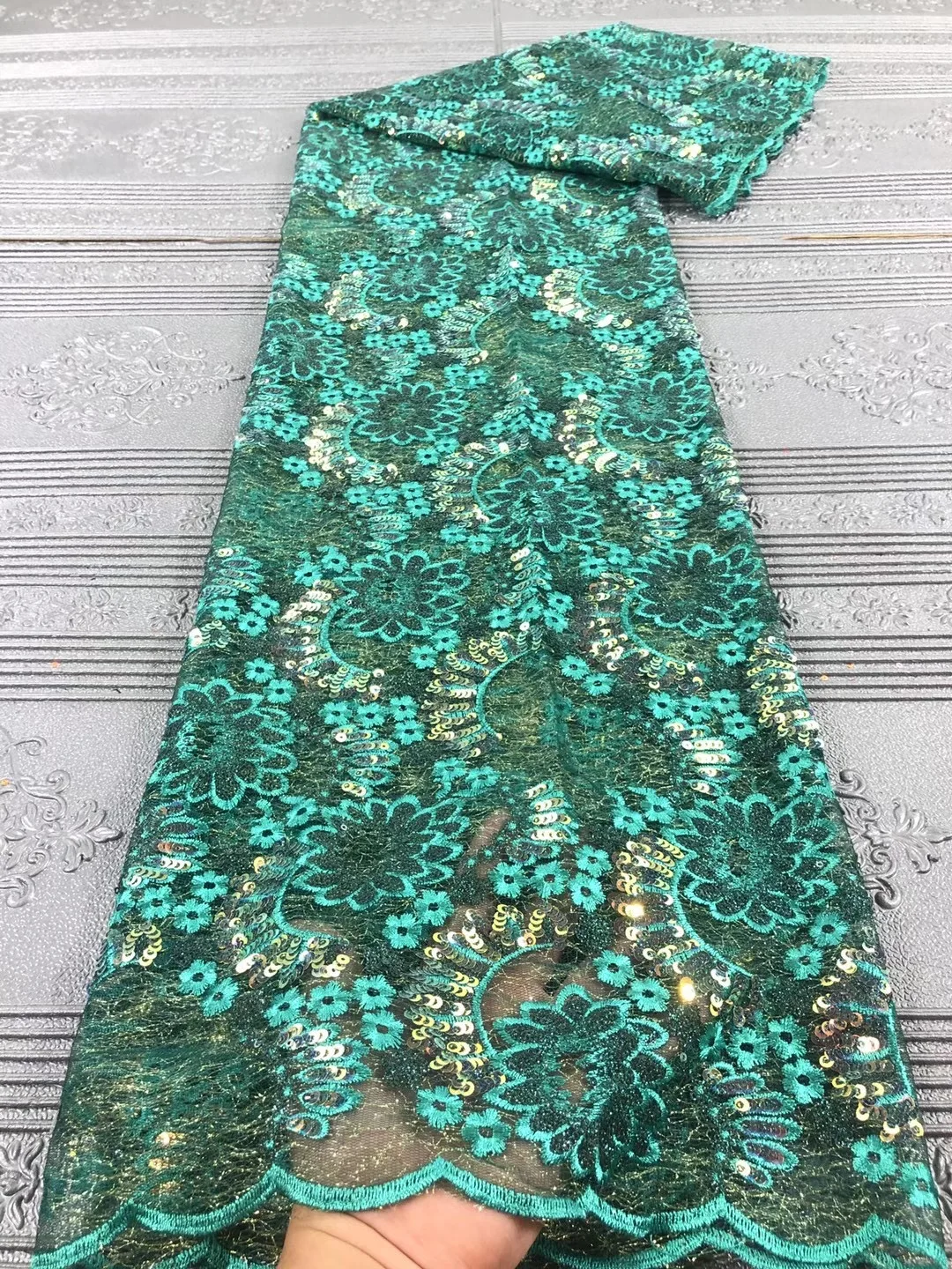 

2021 African Sequin Lace Fabric French Fabric Sequin Embroidered Nigeria Tulle Mesh Lace Evening Dress RF4323