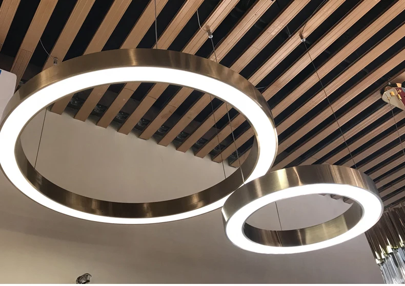Led Золотая кольцевая форма люстра пост современный лаконичный оригинальность личность лобби гостиная лампа отель люстра