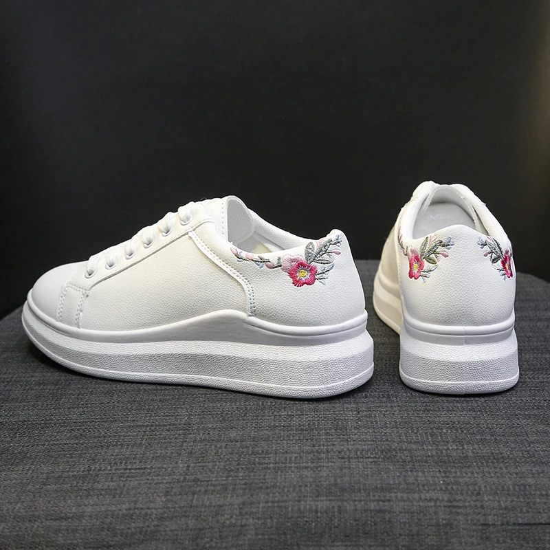 

2021 New Fashion High-Quality Women's White Shoes, Ladies Thick-Soled Sports Shoes Casual Couple Shoes 35-40
