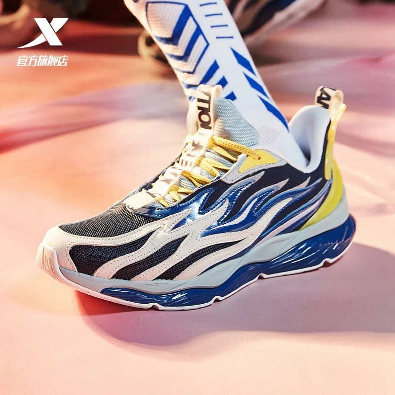 

Xtep [X HOUSE OF HOLLAND] Men Running Shoes Mix-color Male Casual Lightweight Sneakers Men Sport Shoes Comfortable 981419110002