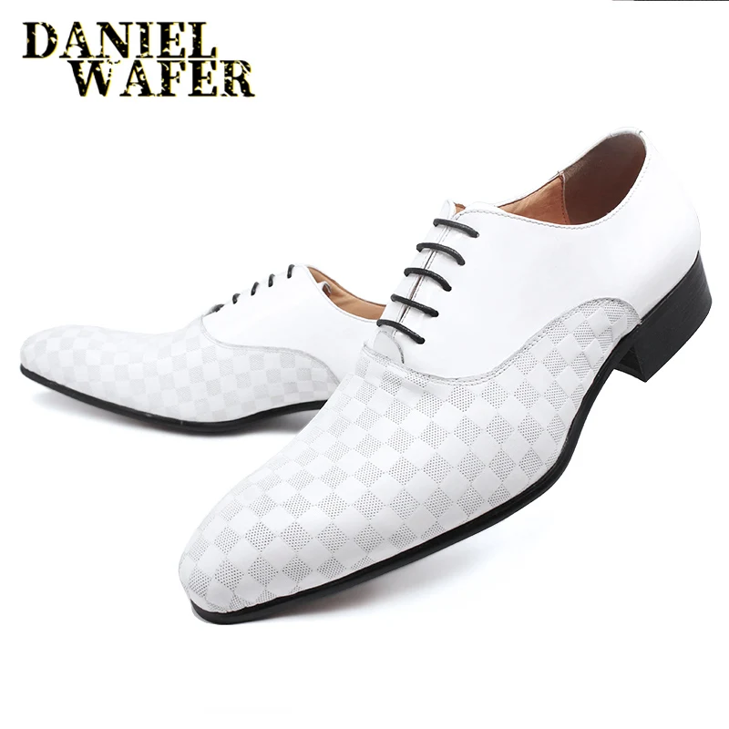 LUXURY ITALIAN MEN OXFORD SHOES FASHION PLAID PRINTS PATENT LEATHER SHOES BLACK WHITE LACE UP WEDDING OFFICE MEN FORMAL SHOES LUXURY ITALIAN MEN OXFORD SHOES FASHION PLAID PRINTS PATENT LEATHER SHOES BLACK WHITE LACE UP WEDDING OFFICE MEN FORMAL SHOES