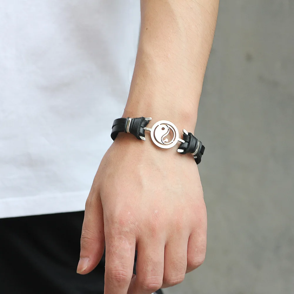 4492346024_1951107721