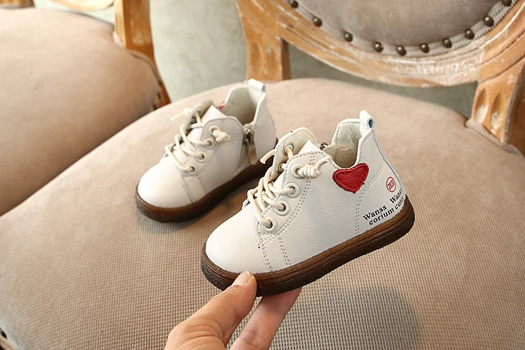 Осень г. Новая стильная обувь для мальчиков и девочек модная Корейская обувь для отдыха на шнуровке 0-1-3 лет - Цвет: Бежевый