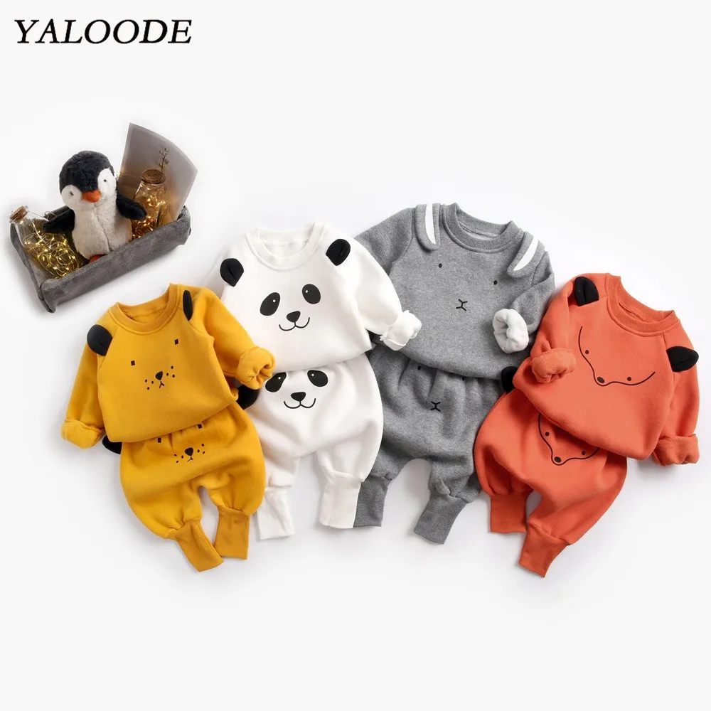 Костюм для маленьких мальчиков из 2 предметов топ и штаны с мультяшным рисунком