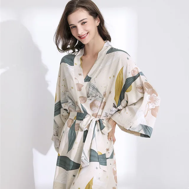 2021 Spring New Ladies Silk Satin Thin Robe Comfort Fresh Style Floral Printed Sleepwear Sexy Nightgown Femme Satin Homewear 2