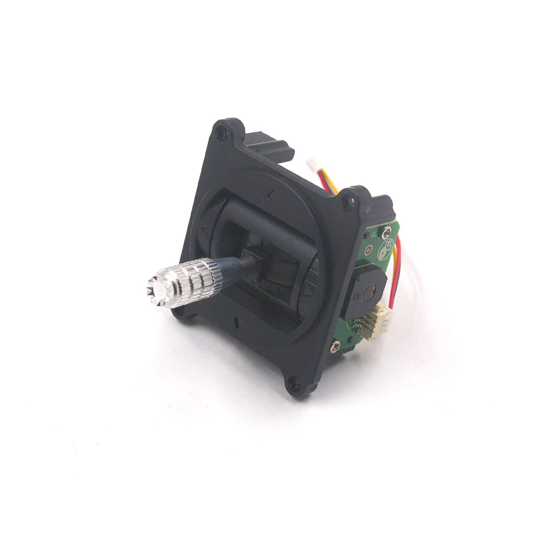 Enfant utilisant la télécommande pour piloter le Mini Drone Version 3 en extérieur - Acheter Mini Drone Télécommandé Pas Cher