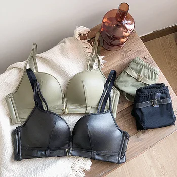 

2019 winter new Fashion Smooth Bra Set Sexy Deep V Seamless One-Piece Comfortable Underwear Sexy Straps Women Bra Sets