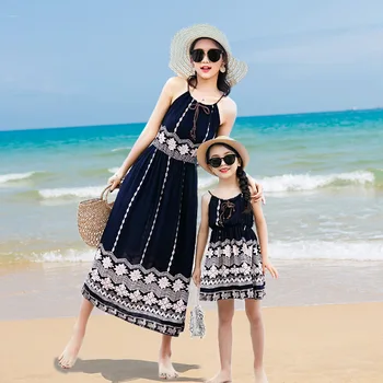 

Dress Matching Outfits Parent-child Wear Mather Daughter Skirts Female Dress Family Matching Clothes Beach Dress Pleated Overall