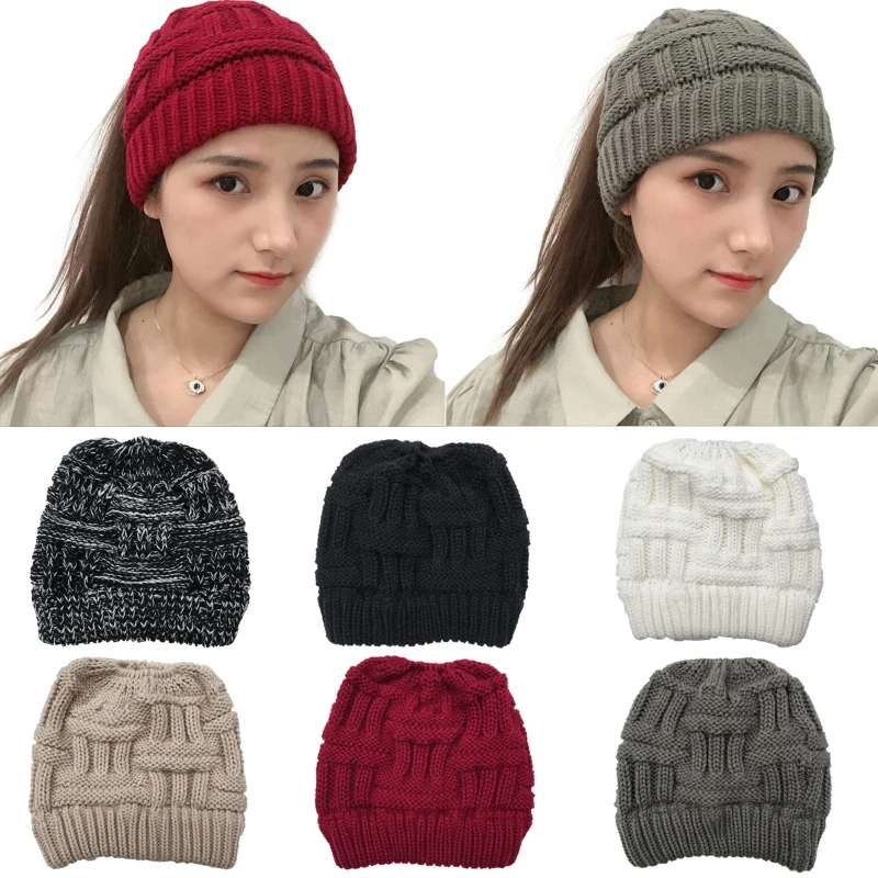 Cappello a cuffia lavorato a maglia all'uncinetto scozzese grosso scozzese da donna con foro per coda di cavallo Cappello alto con chignon disordinato Solido elasticizzato da sci da neve_voghion.com
