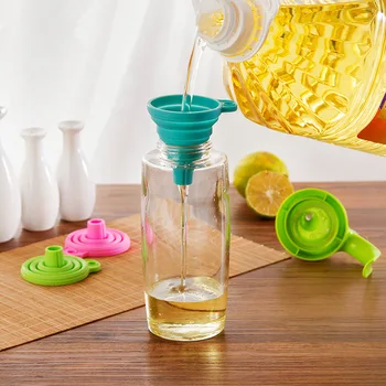 

New Arrival Kitchen Home Mini Food Grade Silicone Folding Telescopic Funnel kitchen accessories drop shipping