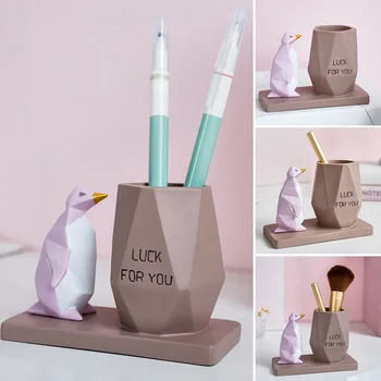 

Bedroom Nordic Style Resin Desktop Organizer Multipurpose Students Child Living Room Home Decoration Penguin Figurine Pen Holder